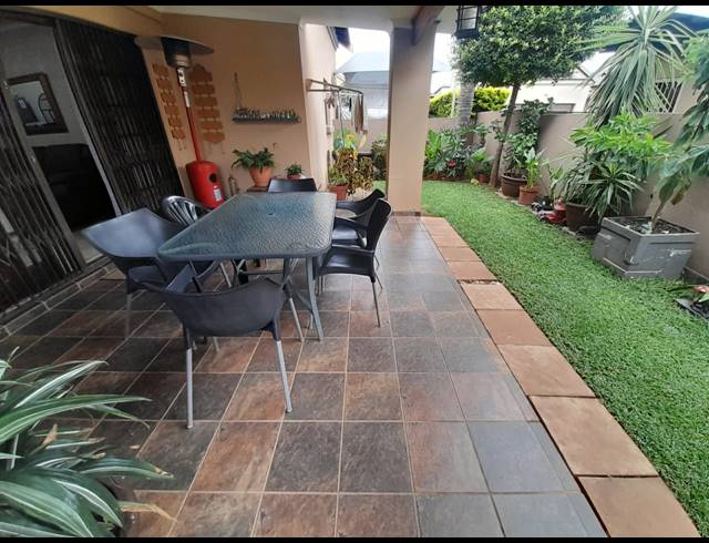 3 BEDROOM TOWNHOUSE FOR SALE IN WATERVAL EAST